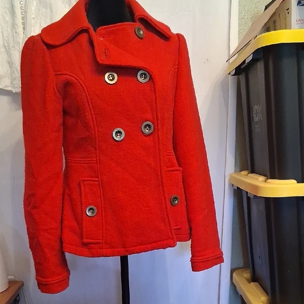 Anthropologie Tulle Stylish Red Peacoat Size Medium - Picture 1 of 6